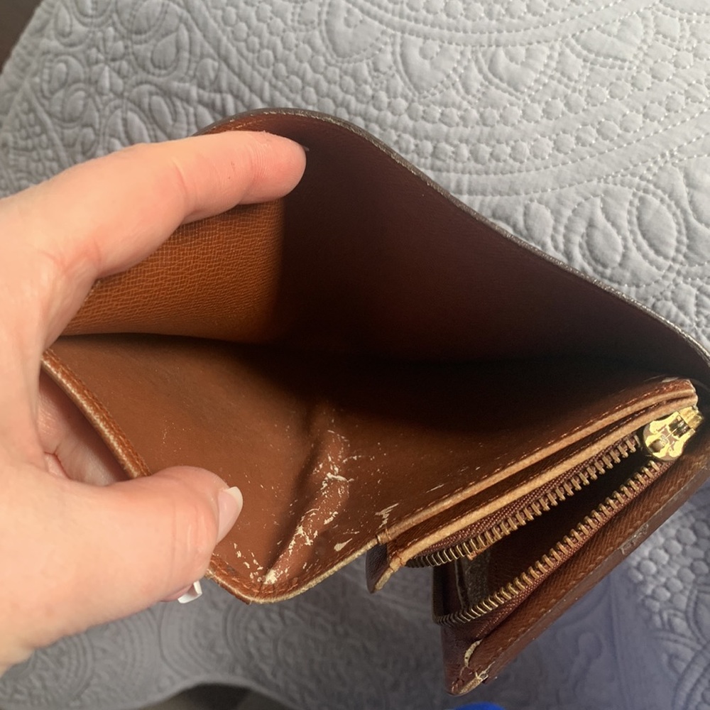 Louis Vuitton Monogram Canvas Brown & Gold Wallet - Picture 13 of 16